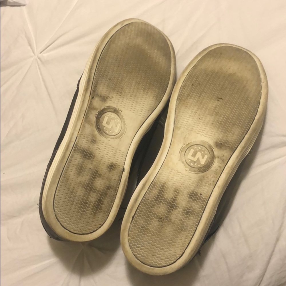 Shoes - Picture 5 of 5